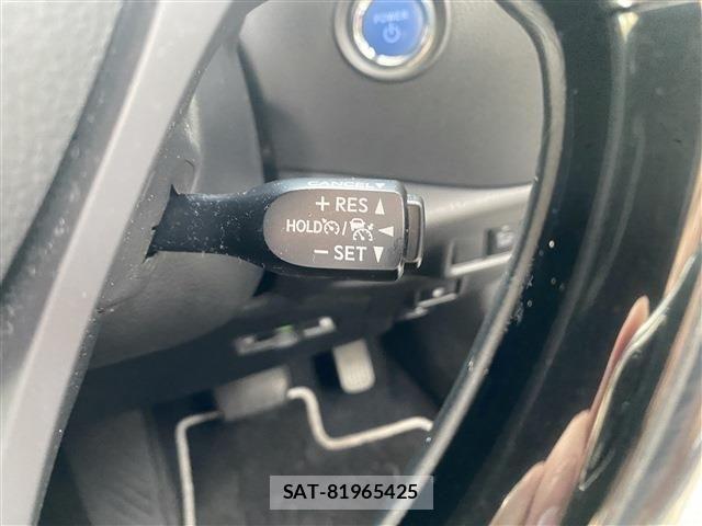 Toyota C-HR 2017-11 8741146-10