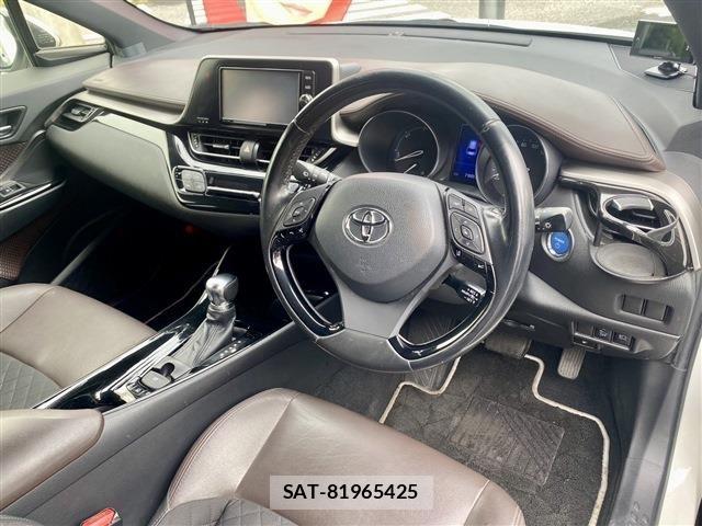 Toyota C-HR 2017-11 8741146-4