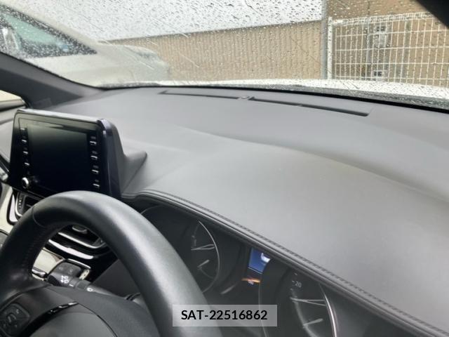 Toyota C-HR 2021-08 8741137-10