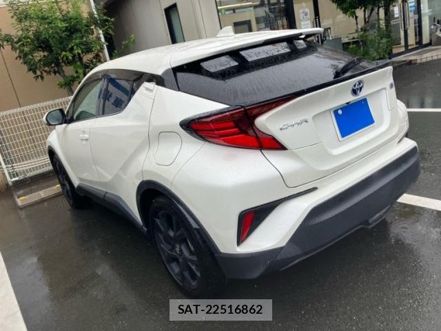 Toyota C-HR 2021-08 8741137-5