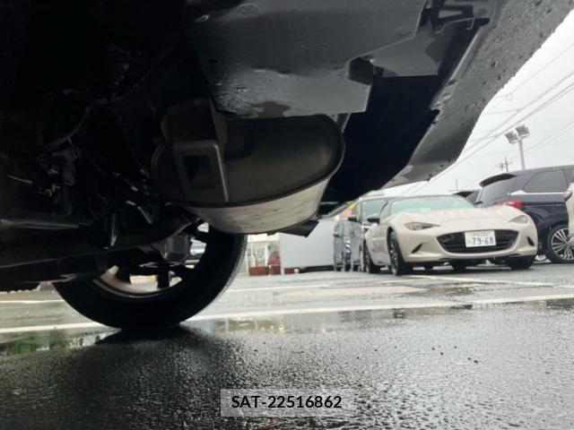 Toyota C-HR 2021-08 8741137-6