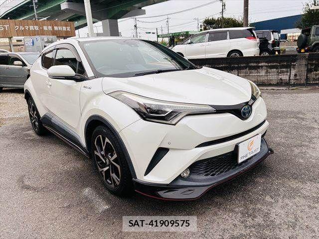 Toyota C-HR 2017-02 8741147-13