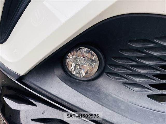 Toyota C-HR 2017-02 8741147-22