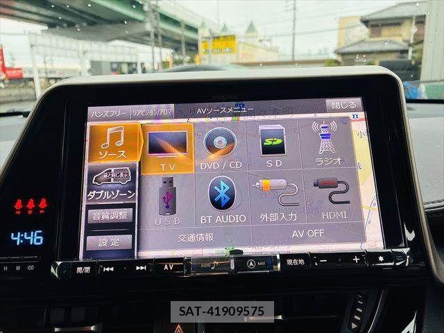 Toyota C-HR 2017-02 8741147-4