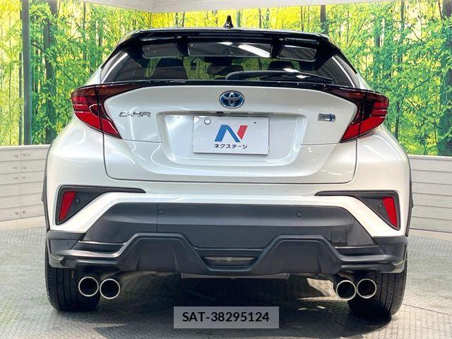 Toyota C-HR 2019-12 8741144-14