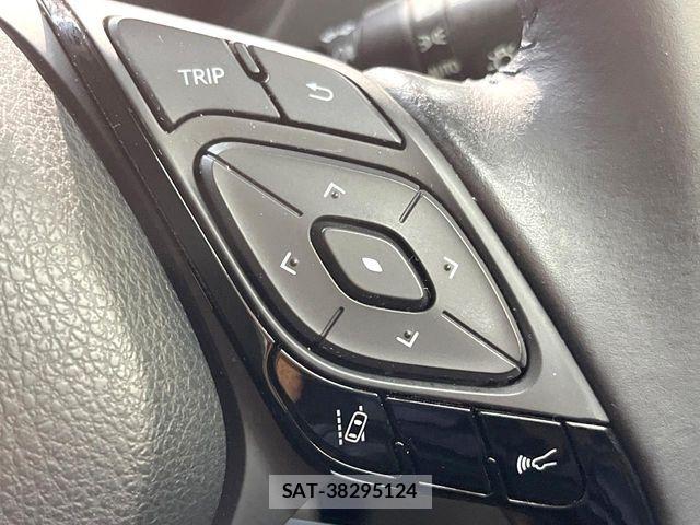 Toyota C-HR 2019-12 8741144-4