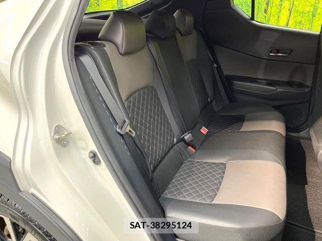 Toyota C-HR 2019-12 8741144-8