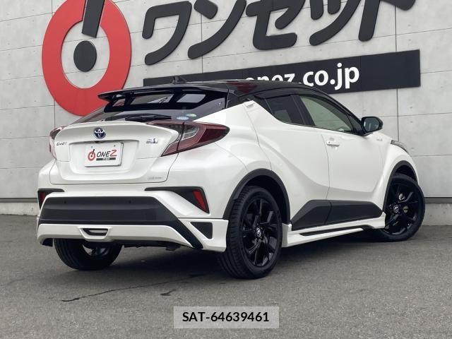 Toyota C-HR 2019-04 8741135-2