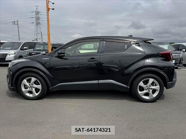 Toyota C-HR 2019-08 8741159-10