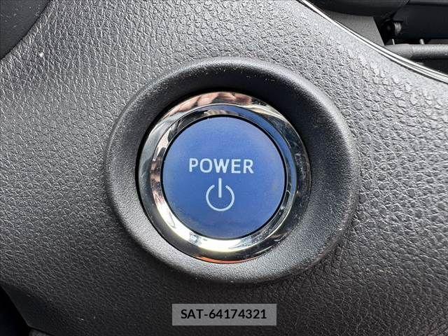 Toyota C-HR 2019-08 8741159-26