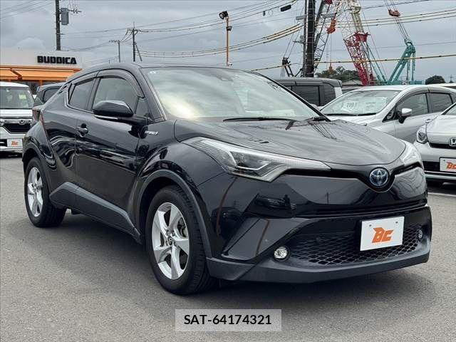 Toyota C-HR 2019-08 8741159-7