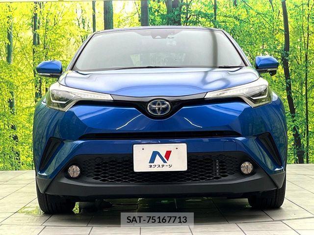 Toyota C-HR 2017-06 8741158-13