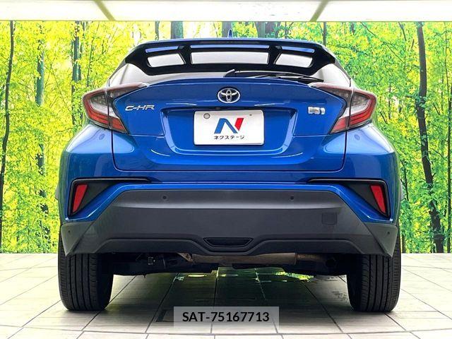 Toyota C-HR 2017-06 8741158-14