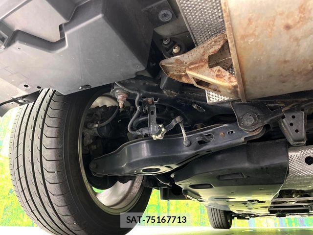 Toyota C-HR 2017-06 8741158-19