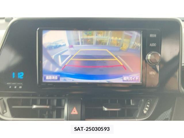 Toyota C-HR 2017-10 8741162-15
