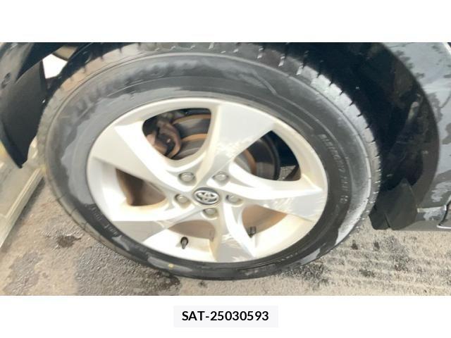 Toyota C-HR 2017-10 8741162-3