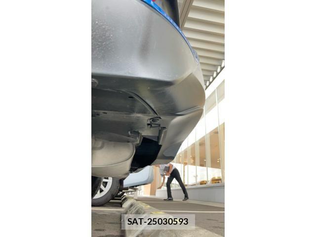 Toyota C-HR 2017-10 8741162-8