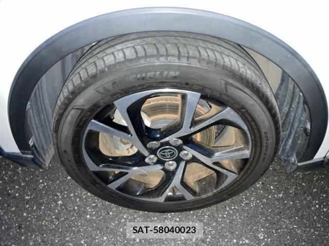 Toyota C-HR 2023-03 8741134-7