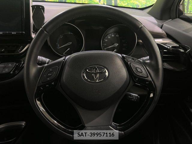 Toyota C-HR 2017-05 8779741-11