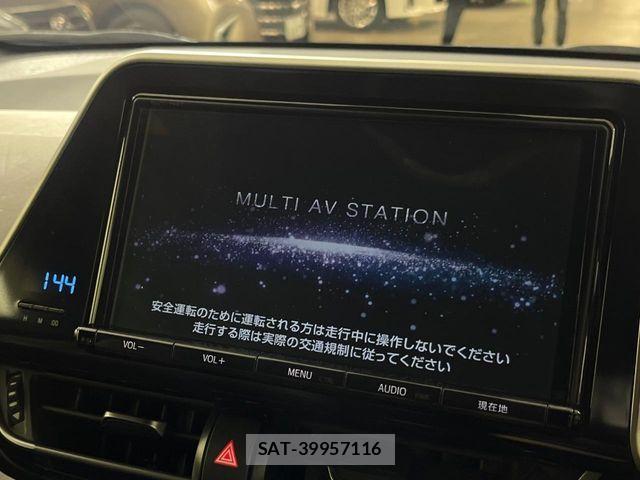 Toyota C-HR 2017-05 8779741-3