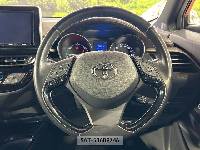 Toyota C-HR 2017-09 8779738-10