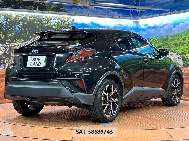Toyota C-HR 2017-09 8779738-16
