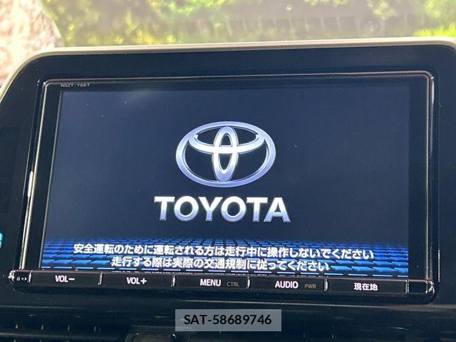 Toyota C-HR 2017-09 8779738-2