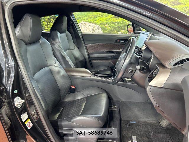 Toyota C-HR 2017-09 8779738-7
