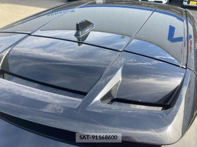 Toyota C-HR 2017-10 8779743-9