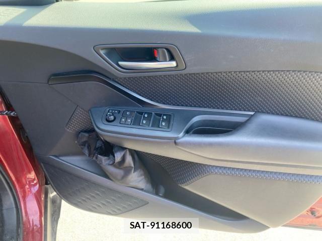 Toyota C-HR 2017-10 8779743-14