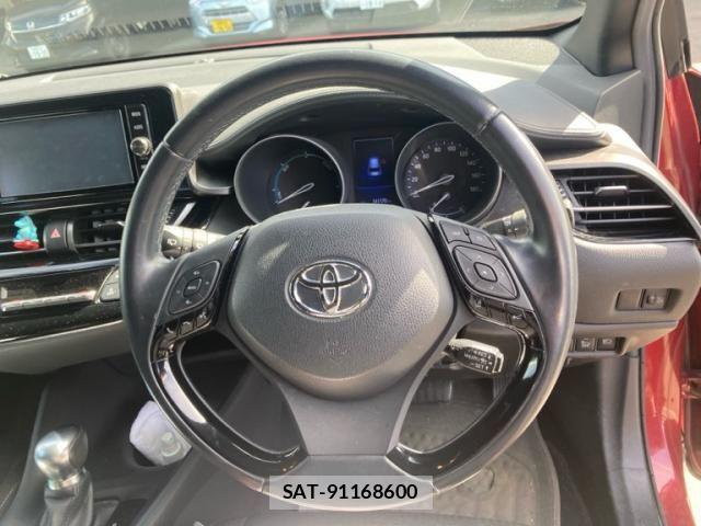 Toyota C-HR 2017-10 8779743-16