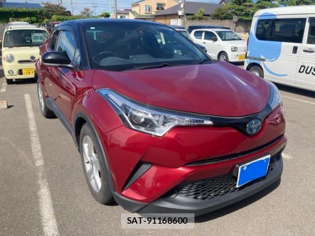 Toyota C-HR 2017-10 8779743-1