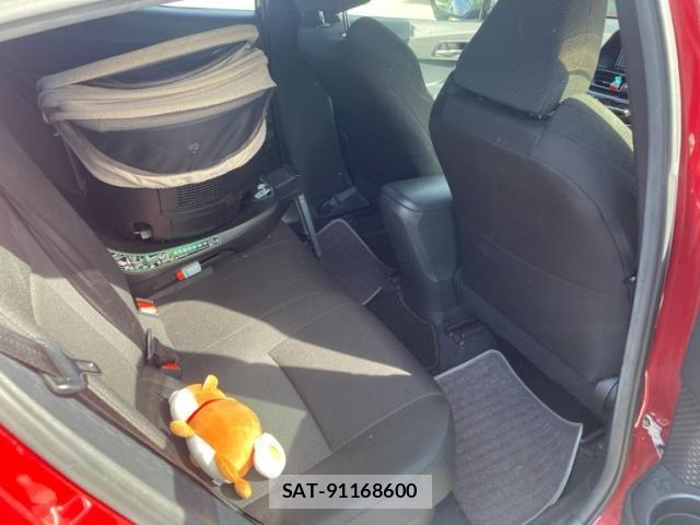 Toyota C-HR 2017-10 8779743-19