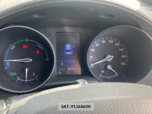 Toyota C-HR 2017-10 8779743-24