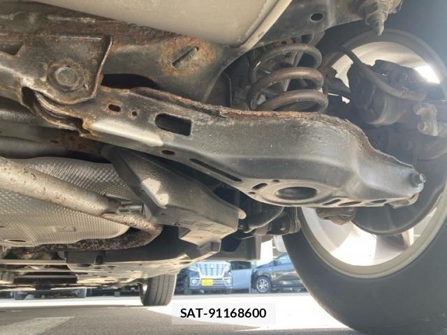 Toyota C-HR 2017-10 8779743-26