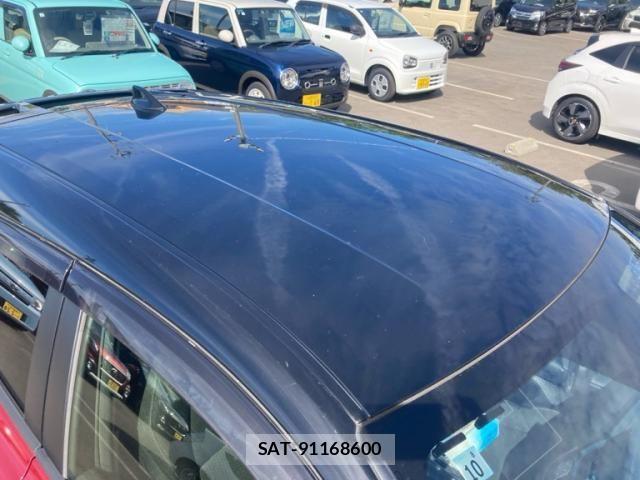 Toyota C-HR 2017-10 8779743-4