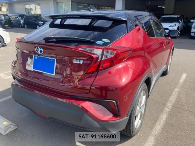 Toyota C-HR 2017-10 8779743-7