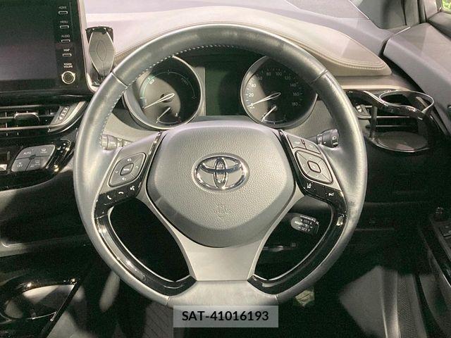 Toyota C-HR 2021-01 8795479-10
