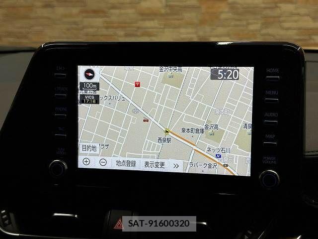 Toyota C-HR 2021-10 8795476-2