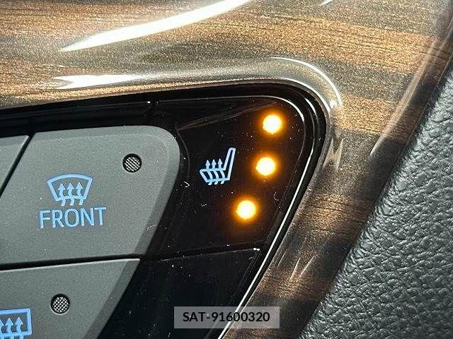 Toyota C-HR 2021-10 8795476-6