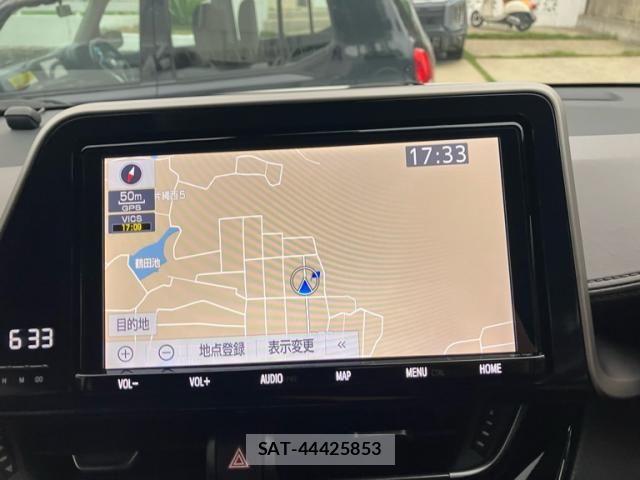 Toyota C-HR 2017-03 8795488-22