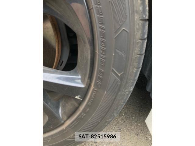 Toyota C-HR 2019-05 8795483-5