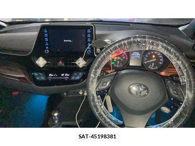 Toyota C-HR 2020-12 8795480-13