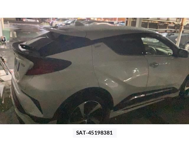 Toyota C-HR 2020-12 8795480-4