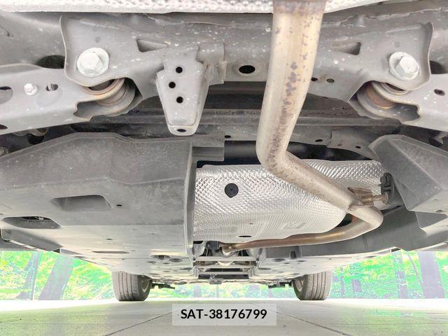 Toyota C-HR 2019-06 8795481-18