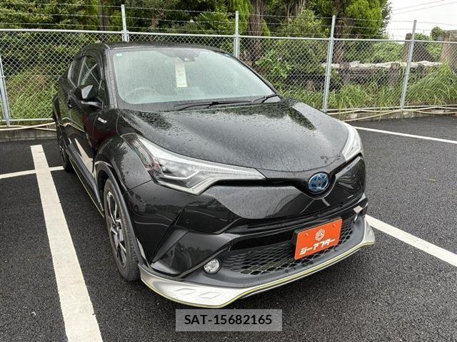 Toyota C-HR 2017-01 8795478-0