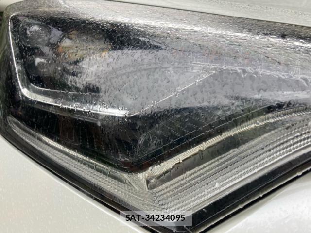 Toyota C-HR 2019-02 8795485-9
