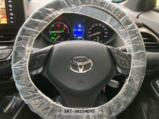 Toyota C-HR 2019-02 8795485-17