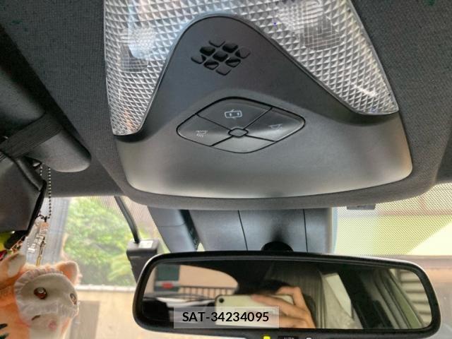 Toyota C-HR 2019-02 8795485-22