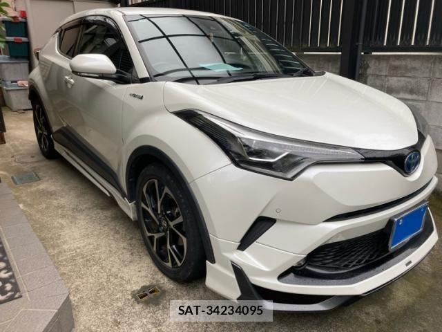 Toyota C-HR 2019-02 8795485-3